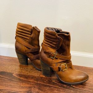 Steven madden zip up ankle booties